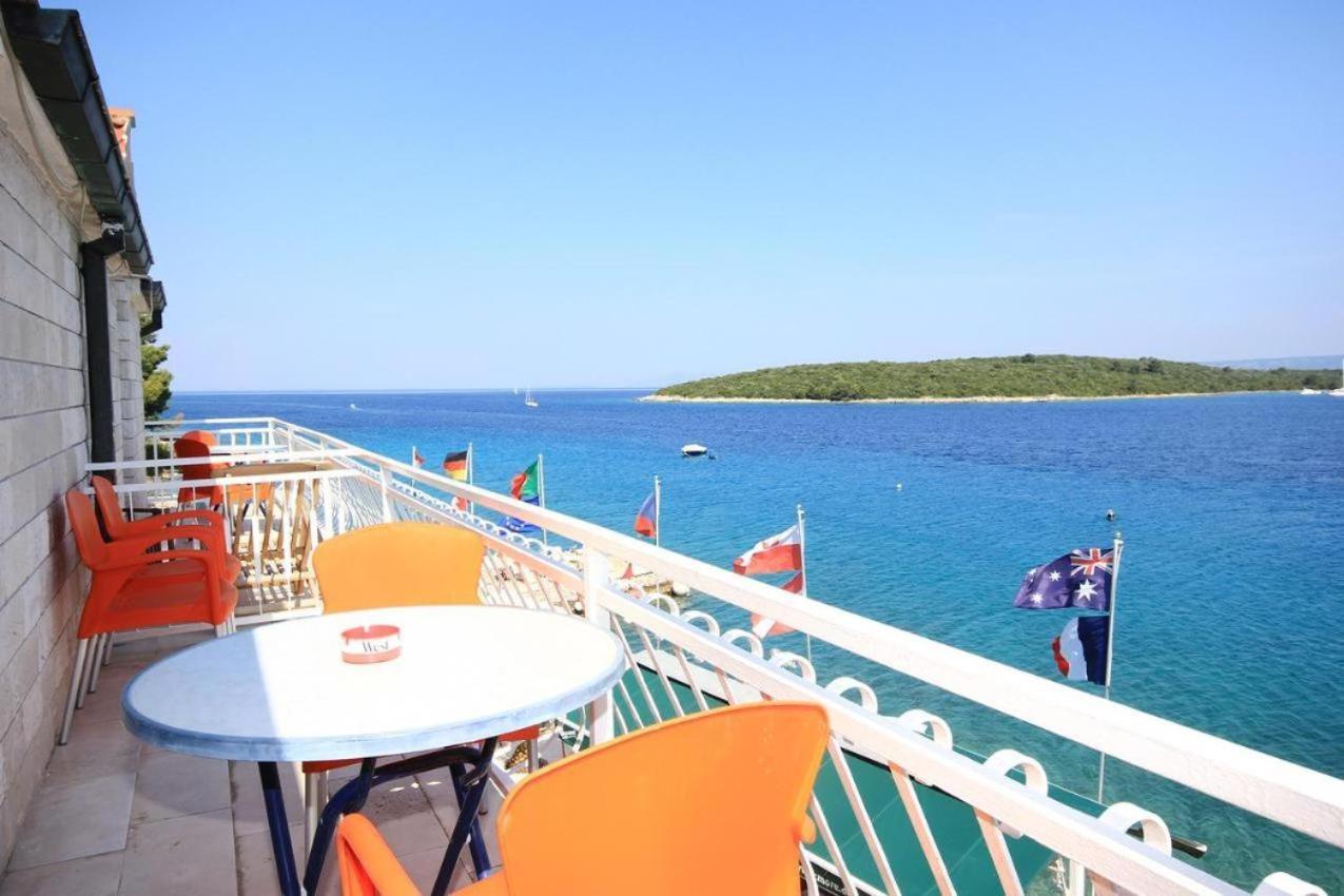 Guesthouse Gradina Lovište Exteriör bild