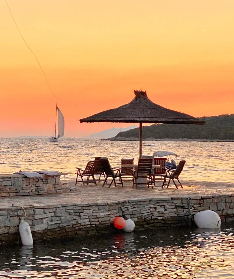 Guesthouse Gradina Lovište Exteriör bild